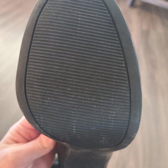 Jessica Simpson black pumps 9.5M - Picture 7 of 7